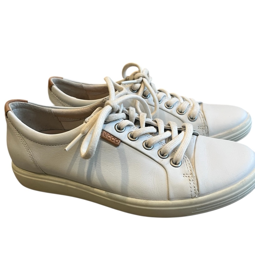 Ecco White Leather Low-Top Lace-Up Sneakers 💕#1  rated travel shoe for women 😊